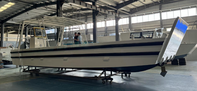 Bateau en aluminium de péniche de débarquement de transport de passagers de travail de cargaison de 11m à vendre