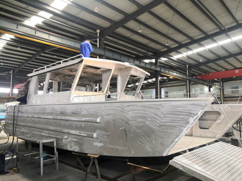 Bateau en aluminium de péniche de débarquement de 7,9 m transportant un péniche de débarquement de ferry de bateau de fret de 5 tonnes avec cabine pour les ventes